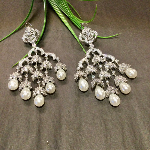 RK19 EARRING PEARL CZ CHANDELEIR