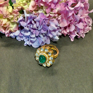 OP980 RING KUNDAN WITH GREEN CENTER STONE