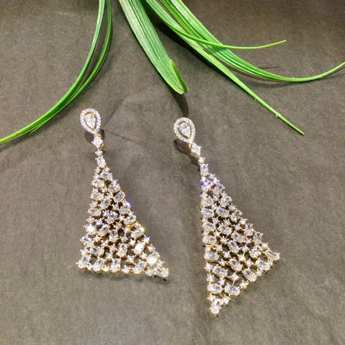 SG4120 EARRING LONG TRIANGLE CZ