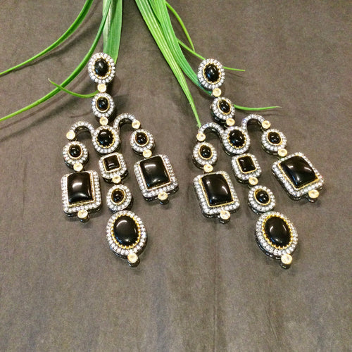 GA905 EARRING SABY BIG BLACK