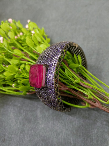 PP7316 BRACELET PAVE CENTER STONE