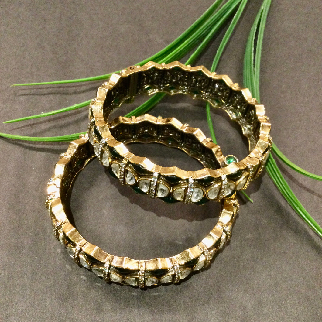 SG4370 BANGLE PAIR GREEN 2.2