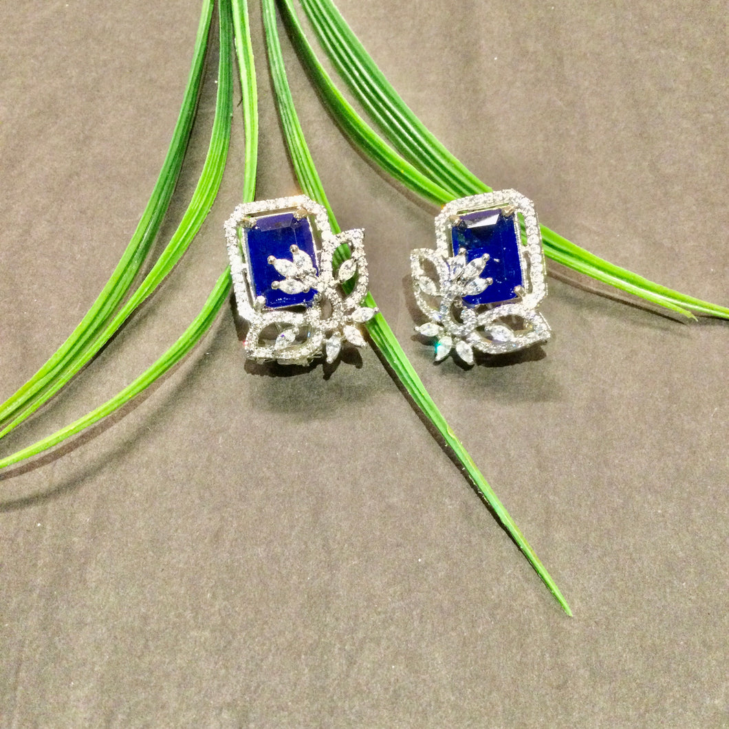 GA929 EARRING RECTANGLE STUDS CZ OVERLAY