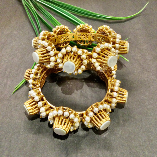 SG4392 BANGLE PAIR MOP DOME