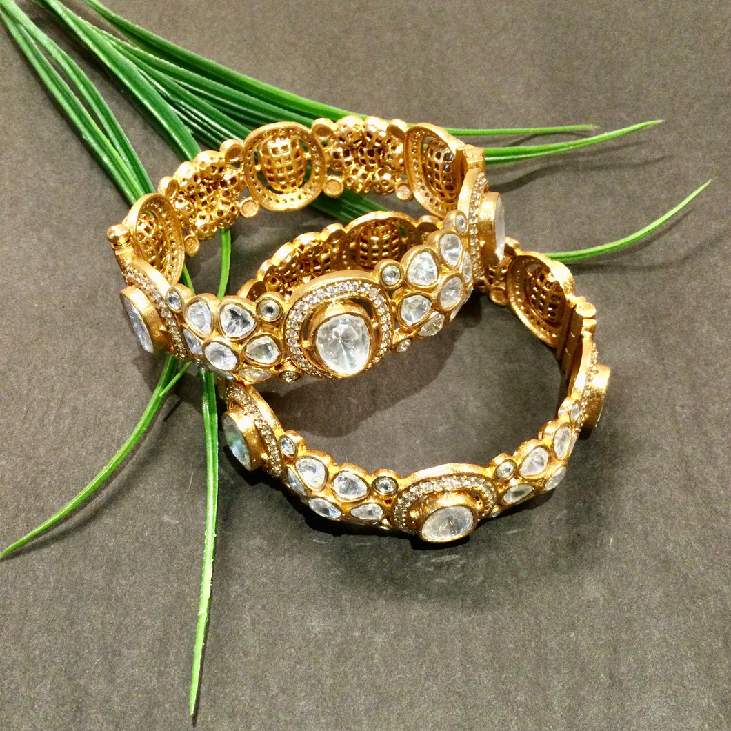 SG4393 BANGLE PAIR KUNDAN AD 2.2