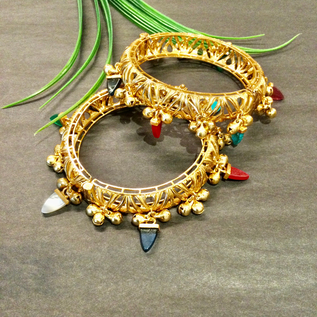 SG4450 BRACELET TEMPLE BANGLE PAIR WITH DANGLES