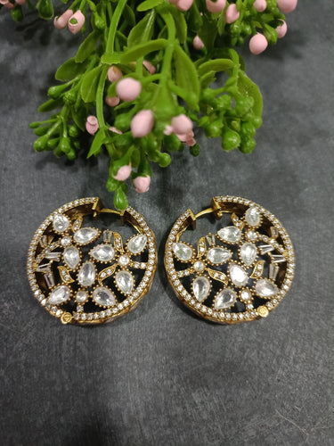 MJ10 EARRING CIRCLE CLEAR POLKI