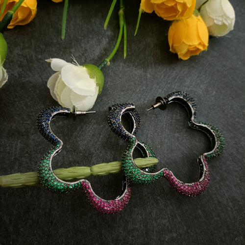 PP6991 EARRING WAVE HOOPS