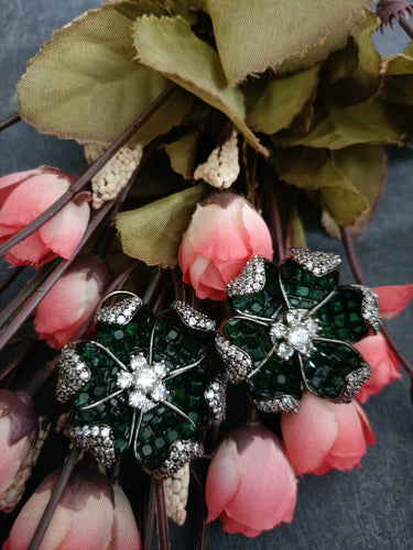 PP7156 EARRING FLOWER STUDS