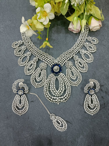 PP7320 “MALA” - MULTI CIRCLE CZ SET WITH BLUE ACCENT AND TIKKA