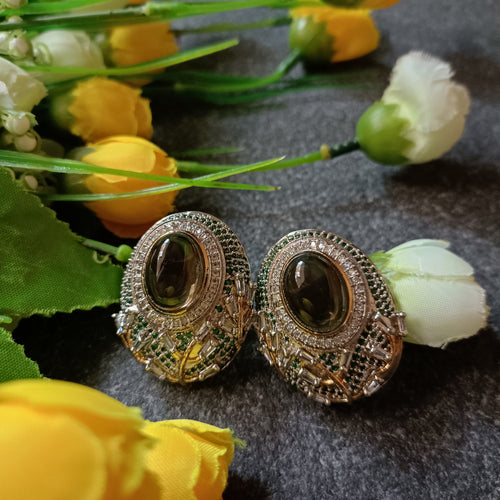 PP6591 EARRING CZ BIG STUDS BROWN CENTER STONE