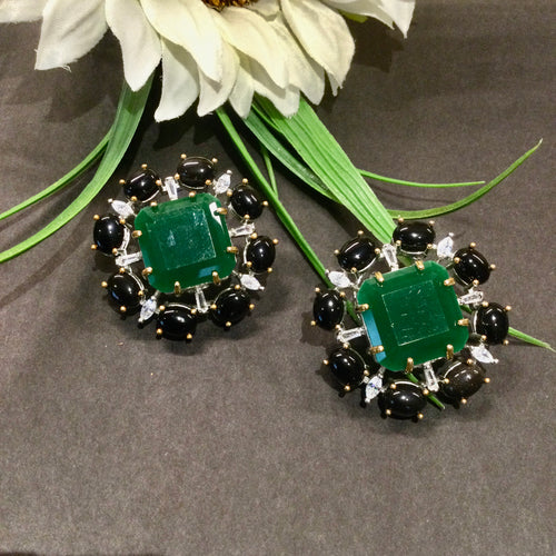 VD144 EARRINGS SQUARE GREEN STUDS CZ BLACK STONE OUTLINE