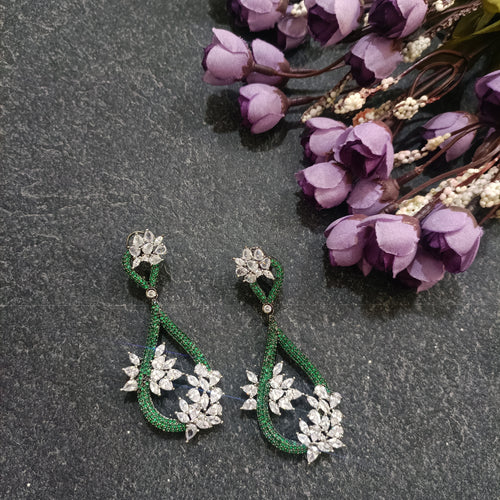 PP6807 EARRING CZ LONG FLOWER GREEN