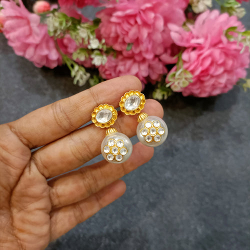 PP7012 EARRING KUNDAN GOLD & HANGING PEARL