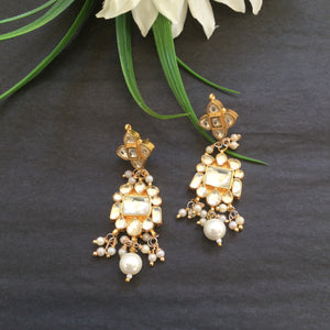 KJ275 EARRING DELICATE KUNDAN