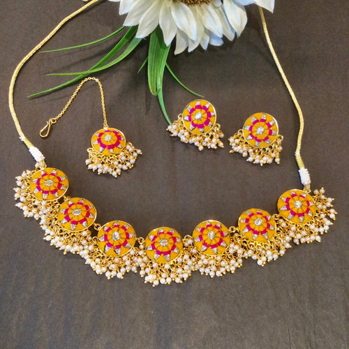 CS68 LEGACY SARI SILK THREADWORK SET WITH TIKKA AND EARRINGS - YELLOW