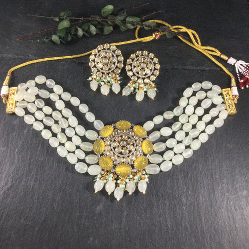 OP711 LEGACY YELLOW CENTER PENDANT CHOKER SET