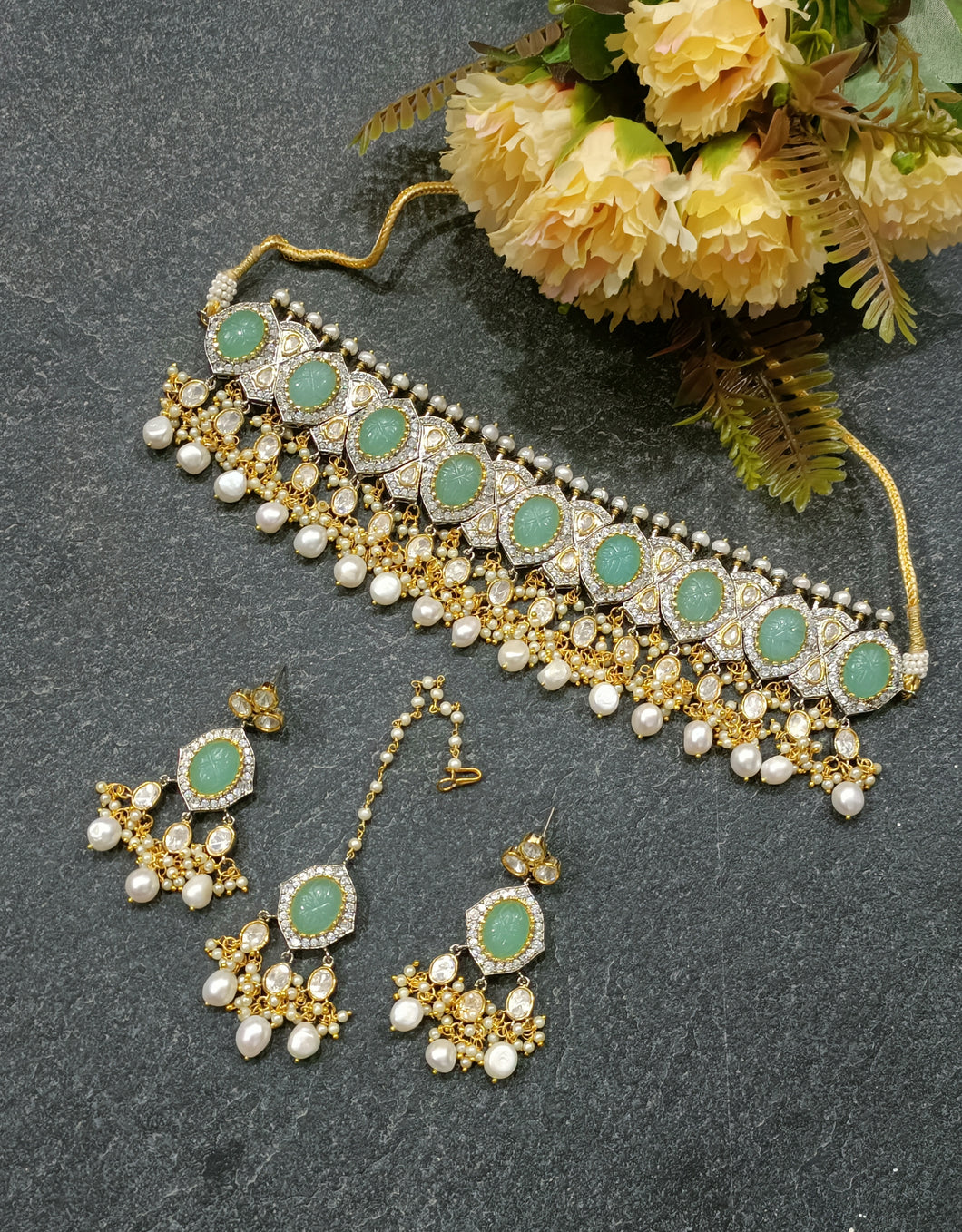 PP5480 LEGACY OVAL STONE CHOKER SET WITH TIKKA MINT