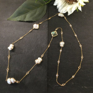 TD GLAMOUR LONG NECKLACE WITH PEARLS
