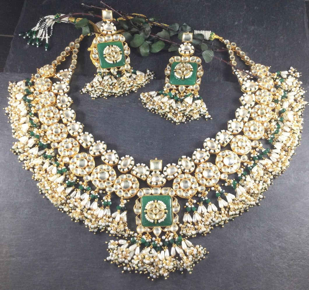 VD67 LEGACY BRIDAL GREEN MEENA KUNDAN WITH CENTER PENDANT AND EARRINGS