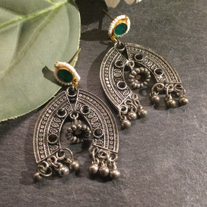 KJ41 EARRING SILVER AND GREEN