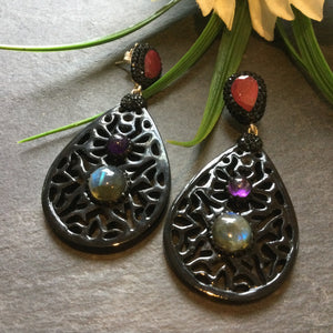 G274 EARRING BLACK FILIGREE WITH REAL STONES