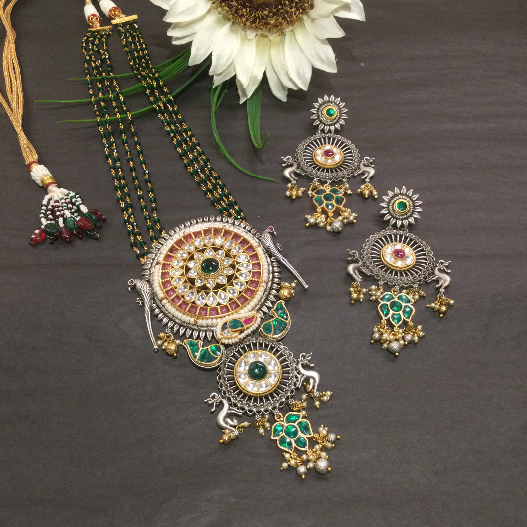 SG3389 TRIBAL LONG GERMAN SILVER AND KUNDAN SET