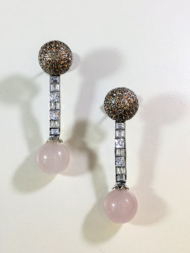 PP2252AE EARRING ROSE QUARTZ WITH A BAGUETTE LINE