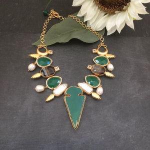 TD1504 GLAMOUR GREEN SPIKE AND PEARL NECKLACE